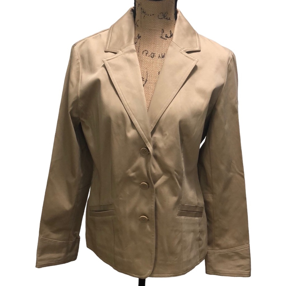 {New York & Company} NWT Tan Three Button Blazer Jacket